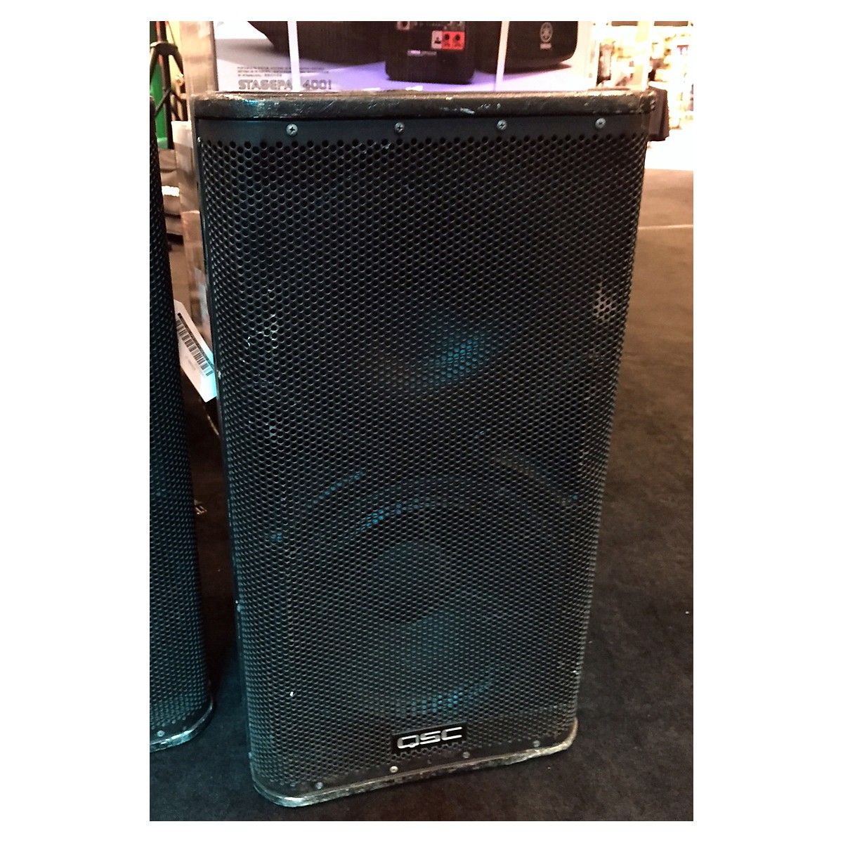 Used QSC HPR122I Powered Speaker Guitar Center