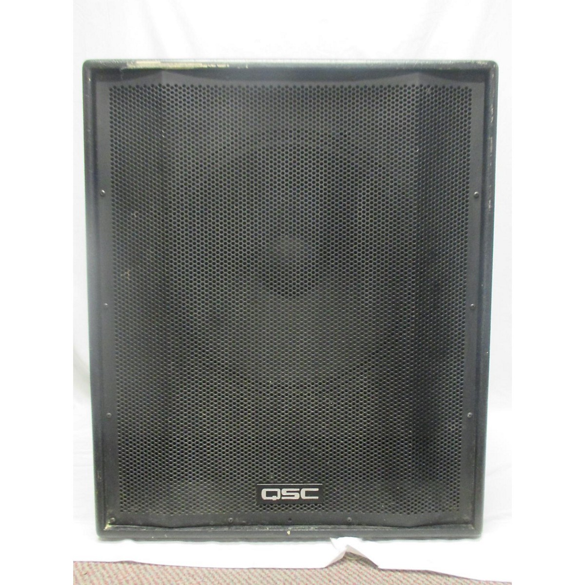 Used QSC HPR181I Powered Subwoofer | Guitar Center