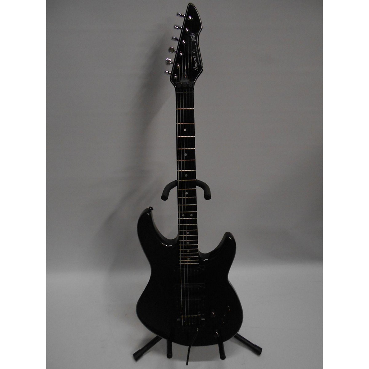 Used Peavey IMPACT 1 Solid Body Electric Guitar Guitar Center