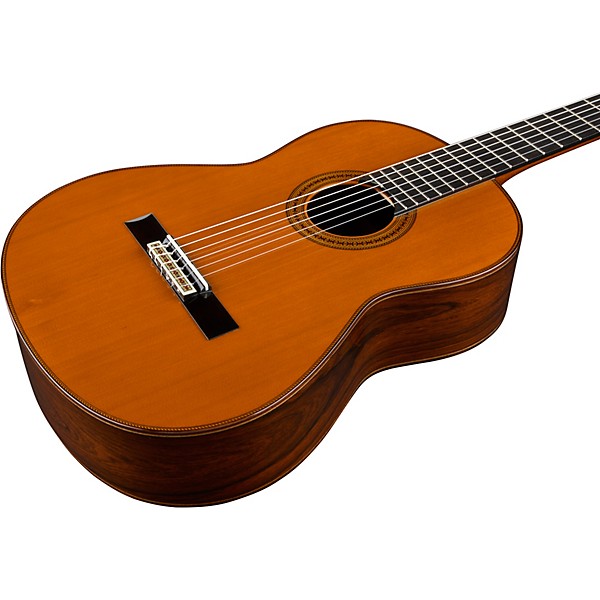 Yamaha GC42 Handcrafted Classical Guitar Cedar