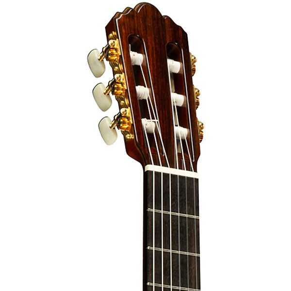 Platinum Yamaha GC42 Handcrafted Classical Guitar Spruce | Guitar