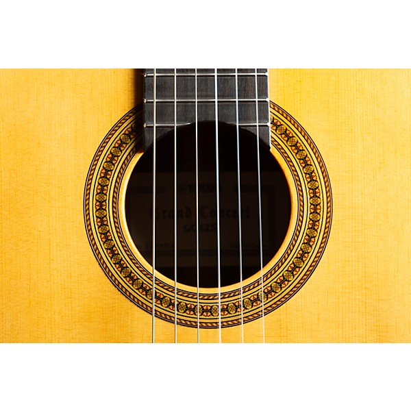 Platinum Yamaha GC42 Handcrafted Classical Guitar Spruce | Guitar