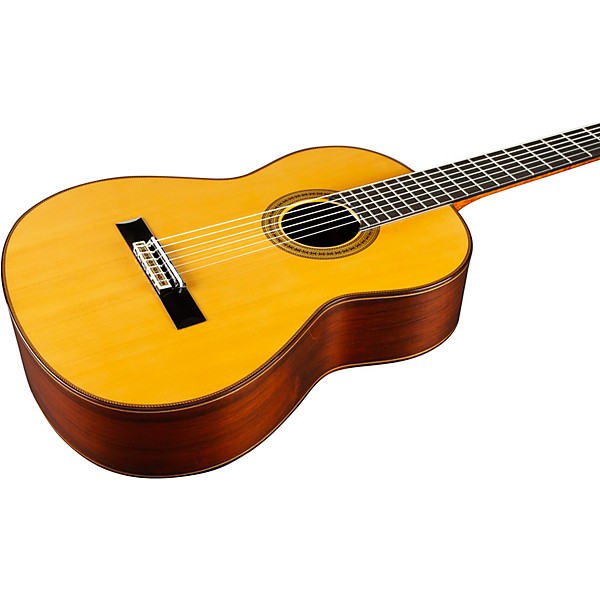 Platinum Yamaha GC42 Handcrafted Classical Guitar Spruce | Guitar