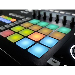 Open Box Native Instruments MASCHINE STUDIO Level 1 Black