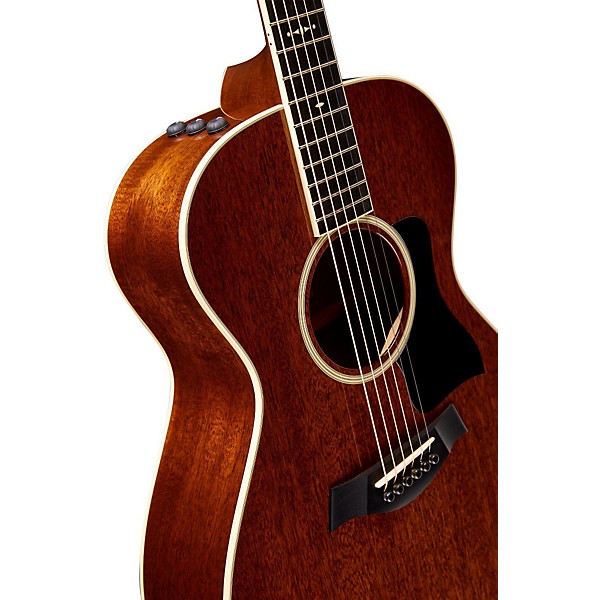 Taylor 2014 500 Series 522e Grand Concert Acoustic-Electric Guitar Medium Brown Stain