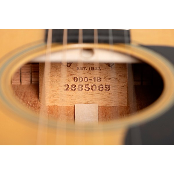 Martin Standard Series 000-18 Auditorium Acoustic Guitar