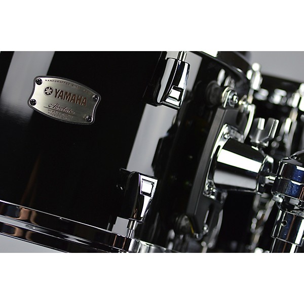 Yamaha Absolute Hybrid Maple 4-Piece Shell Pack With 22" Bass Drum Solid Black