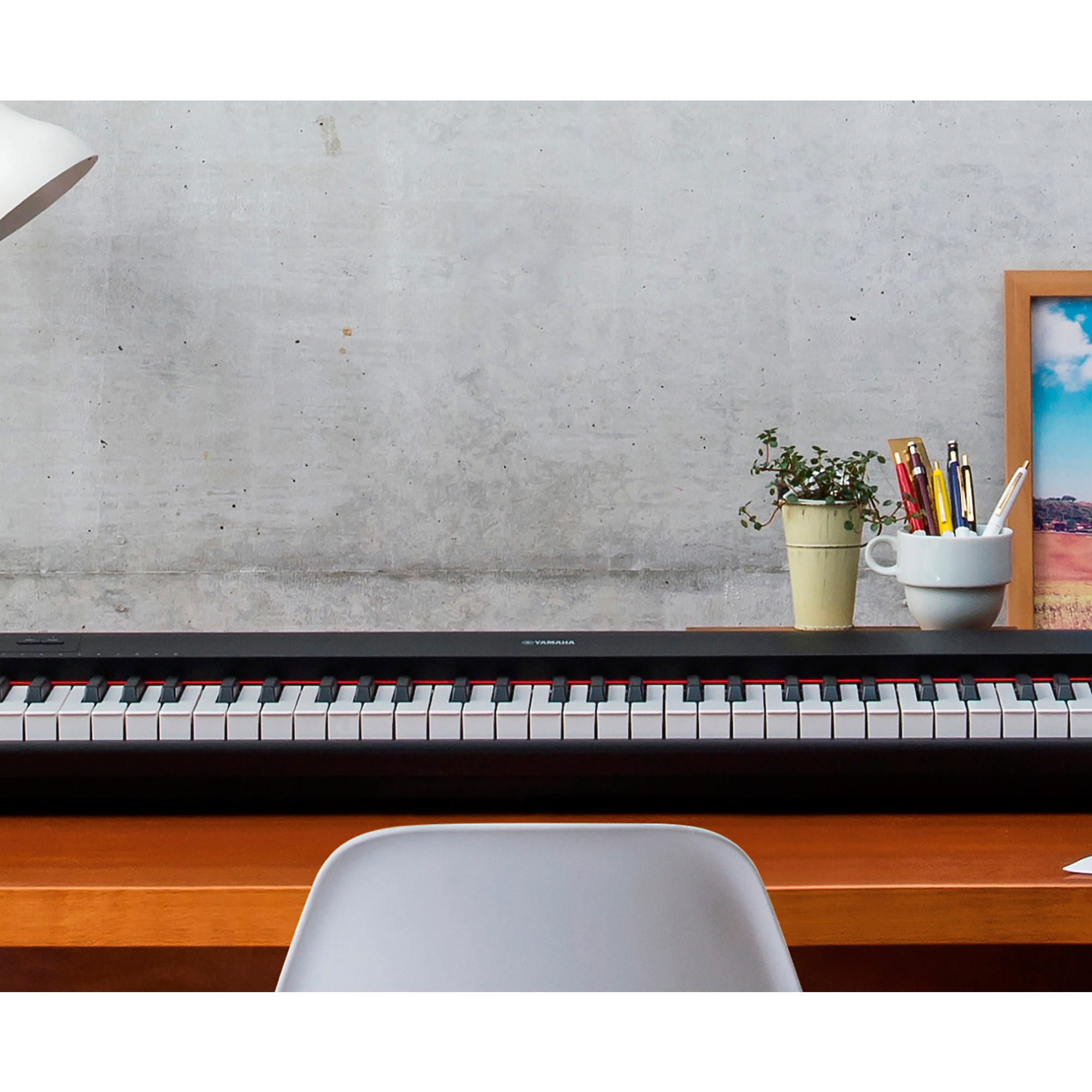 Open Box Yamaha NP-12 61-Key Entry-Level Piaggero