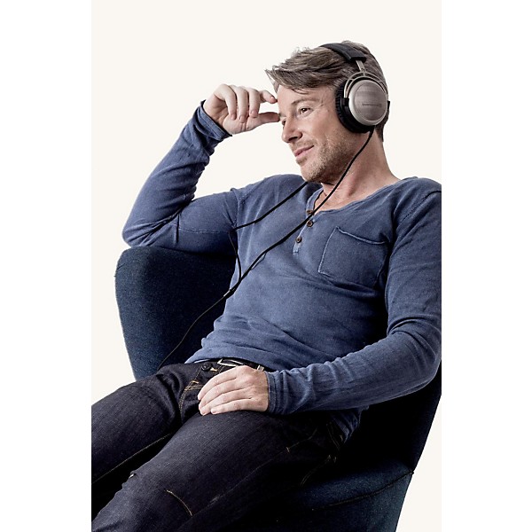 Open Box beyerdynamic T 1 Tesla Hi-Fi Headphones (2nd Generation) Level 1