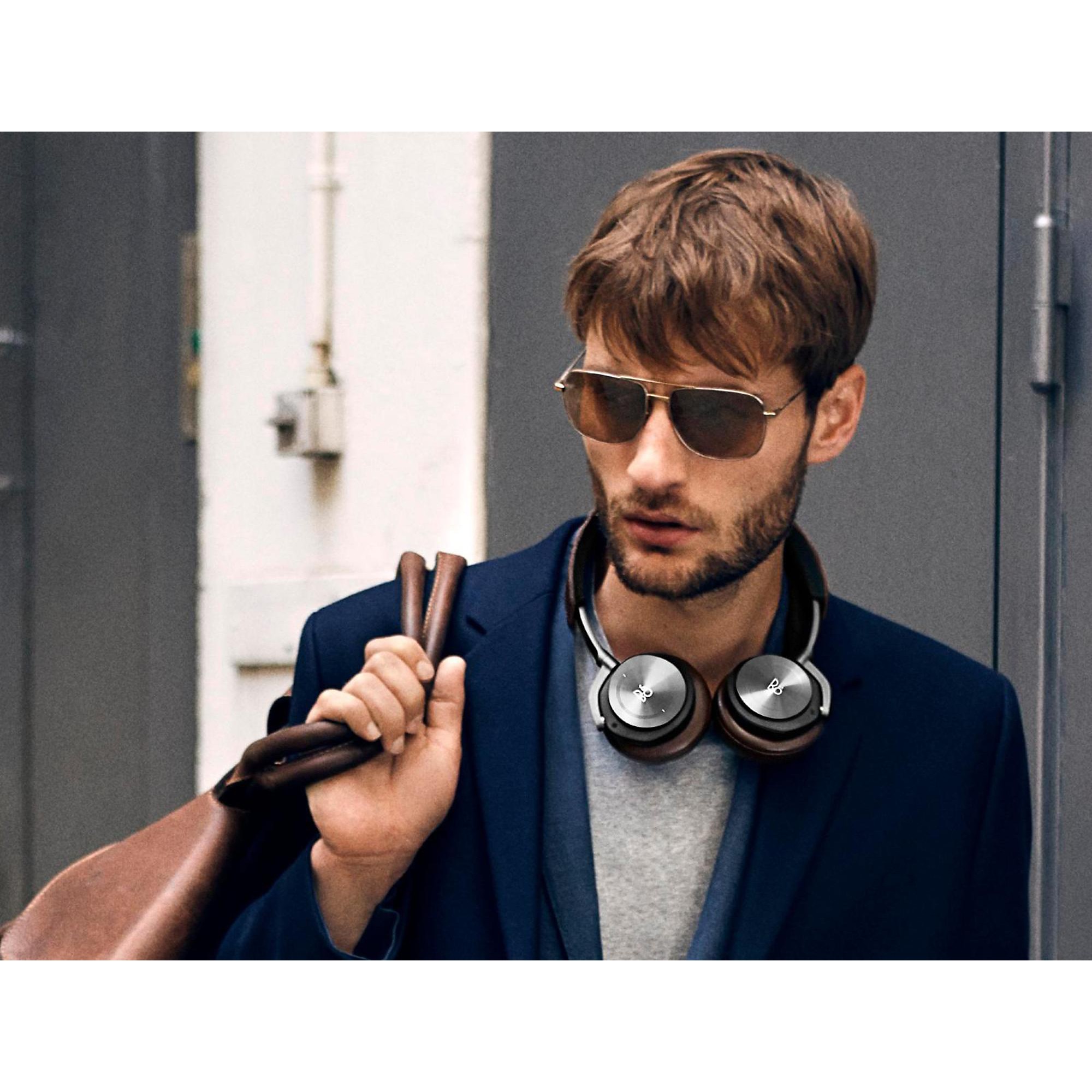 B&O Play Beoplay H8 On-Ear Headphones Brown | Guitar Center B&O Play Beoplay H8 On-Ear Headphones Brown | Guitar Center