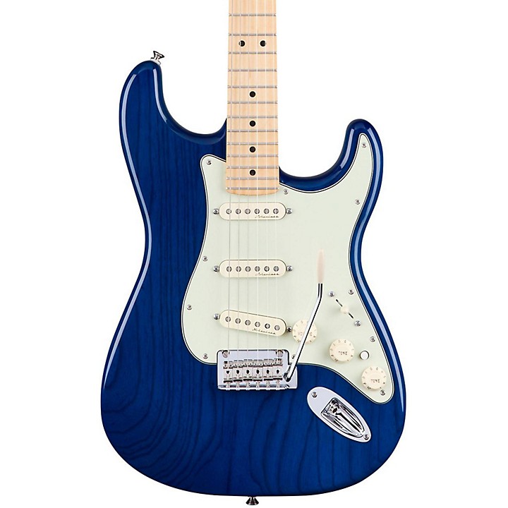 Fender Deluxe Stratocaster Maple Fingerboard Transparent Sapphire