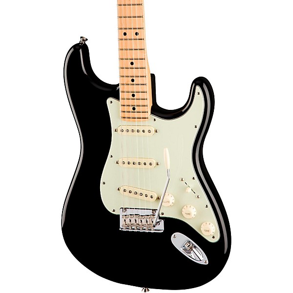 Open Box Fender American Professional Stratocaster Maple Fingerboard Electric Guitar Level 2 Black 190839757456