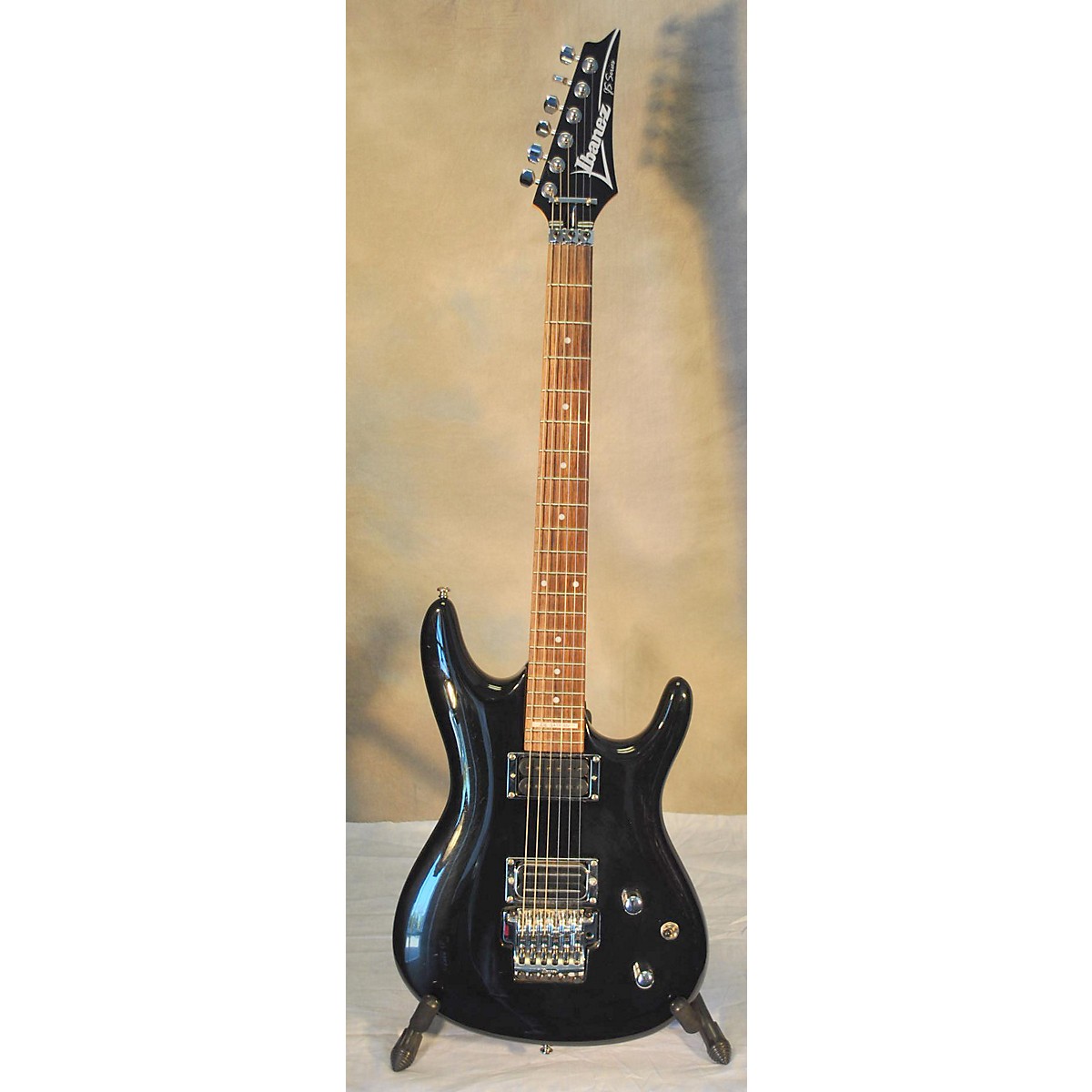 Used Ibanez Js100 Joe Satriani Signature Black Electric Guitar Guitar Center 0730