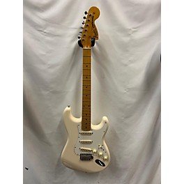 Used Fender JV Modified '60s Stratocaster Maple Fingerboard Electric Guitar Olympic White Solid Body Electric Guitar