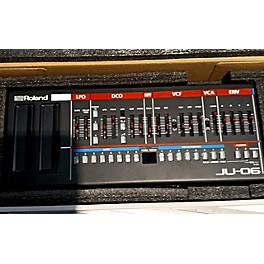 Used Roland Ju-06 Synthesizer