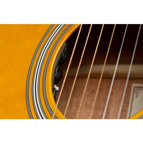 Open Box Epiphone Masterbilt DR-400MCE Acoustic-Electric Guitar Open Box Epiphone Masterbilt DR-400MCE Acoustic-Electric Guitar