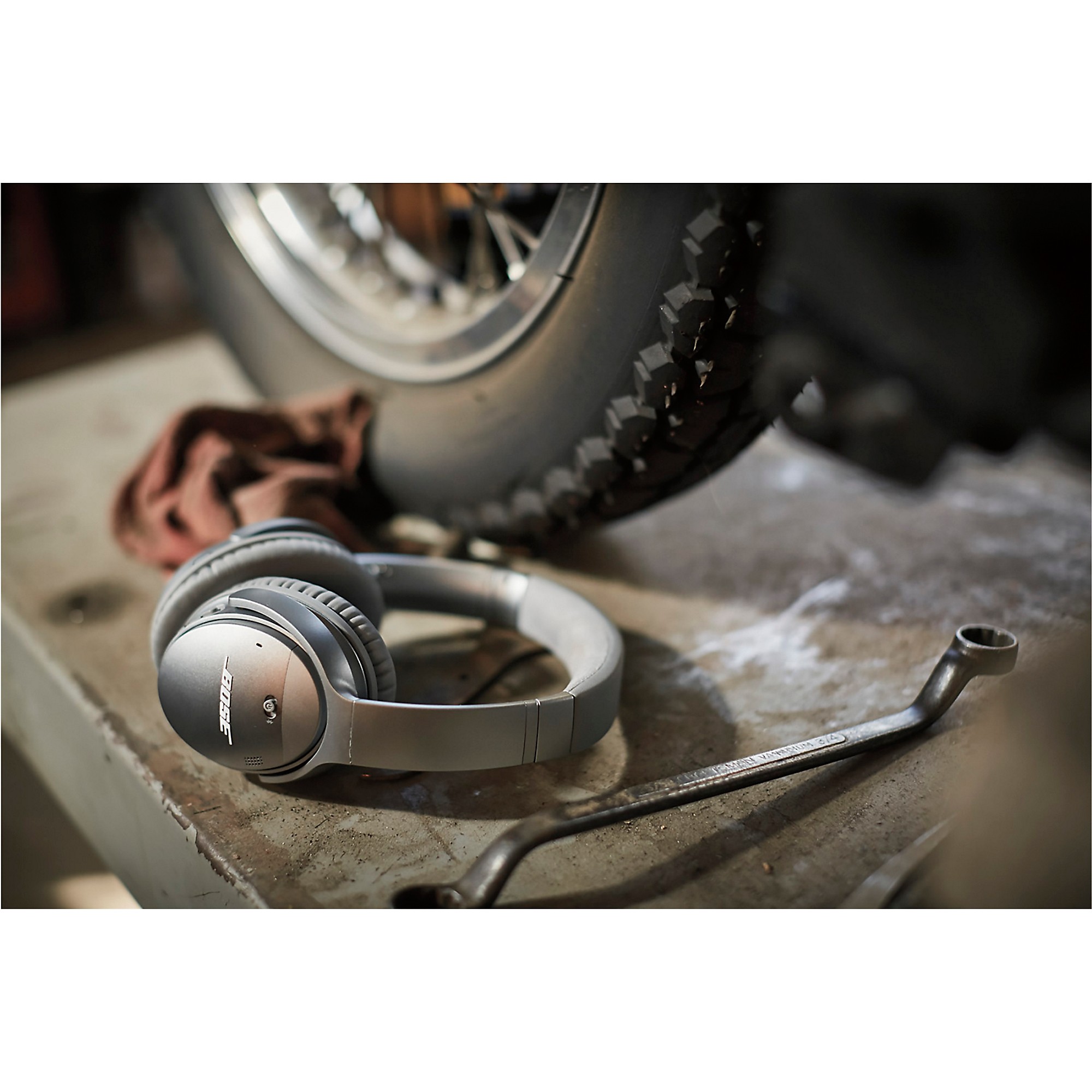 Bose Silver | Guitar Center