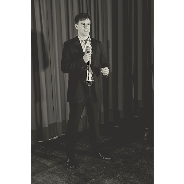 beyerdynamic TG 556 Wireless Condenser Vocal Microphone Package