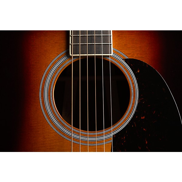 Martin D-35 Standard Dreadnought Acoustic Guitar Sunburst