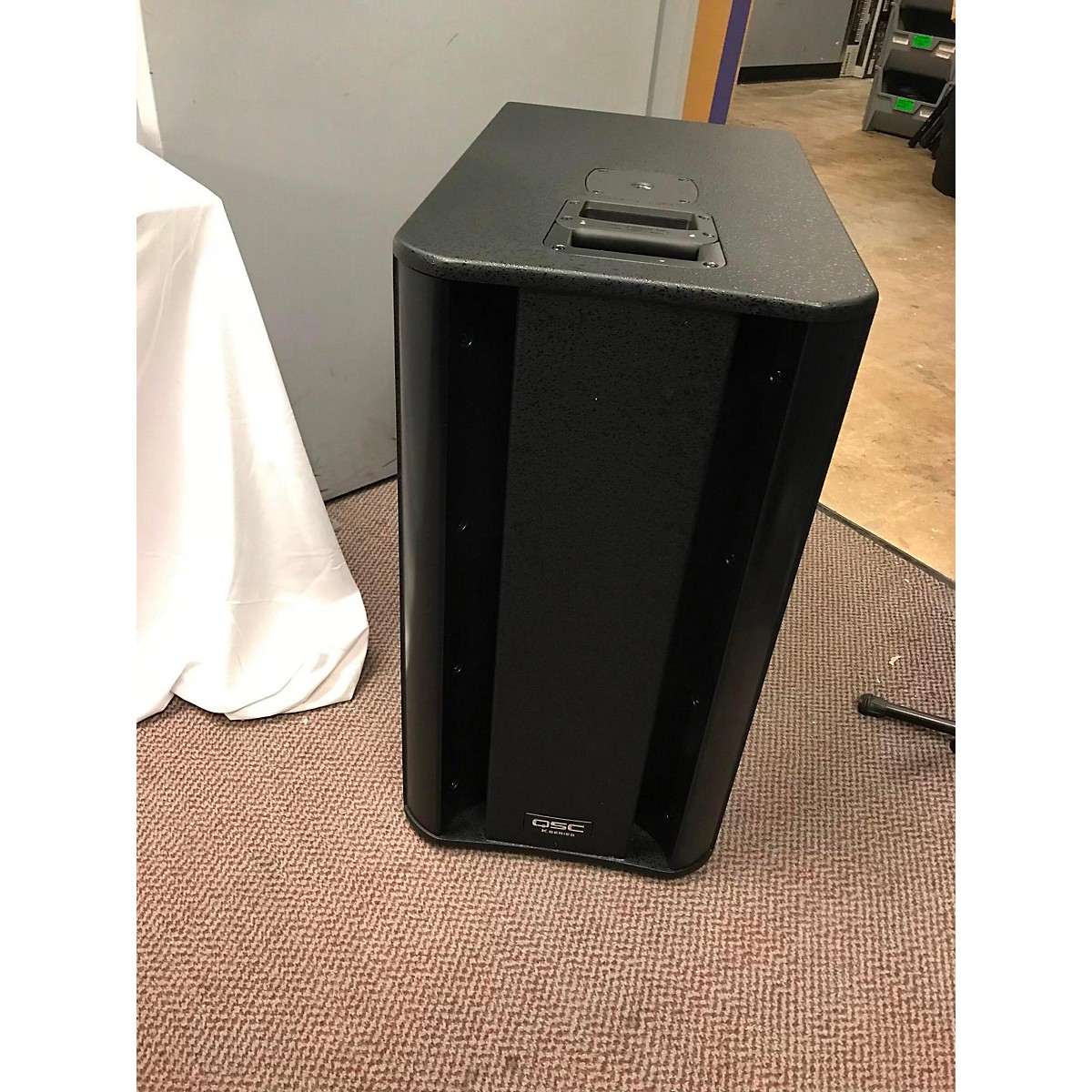 Used QSC KSUB Powered Subwoofer Guitar Center