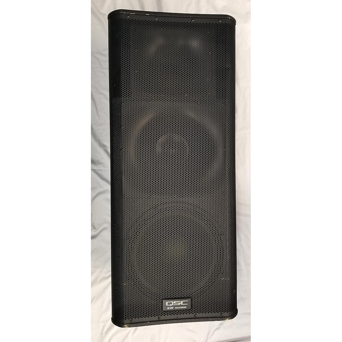 Used QSC KW153 Powered Speaker Guitar Center