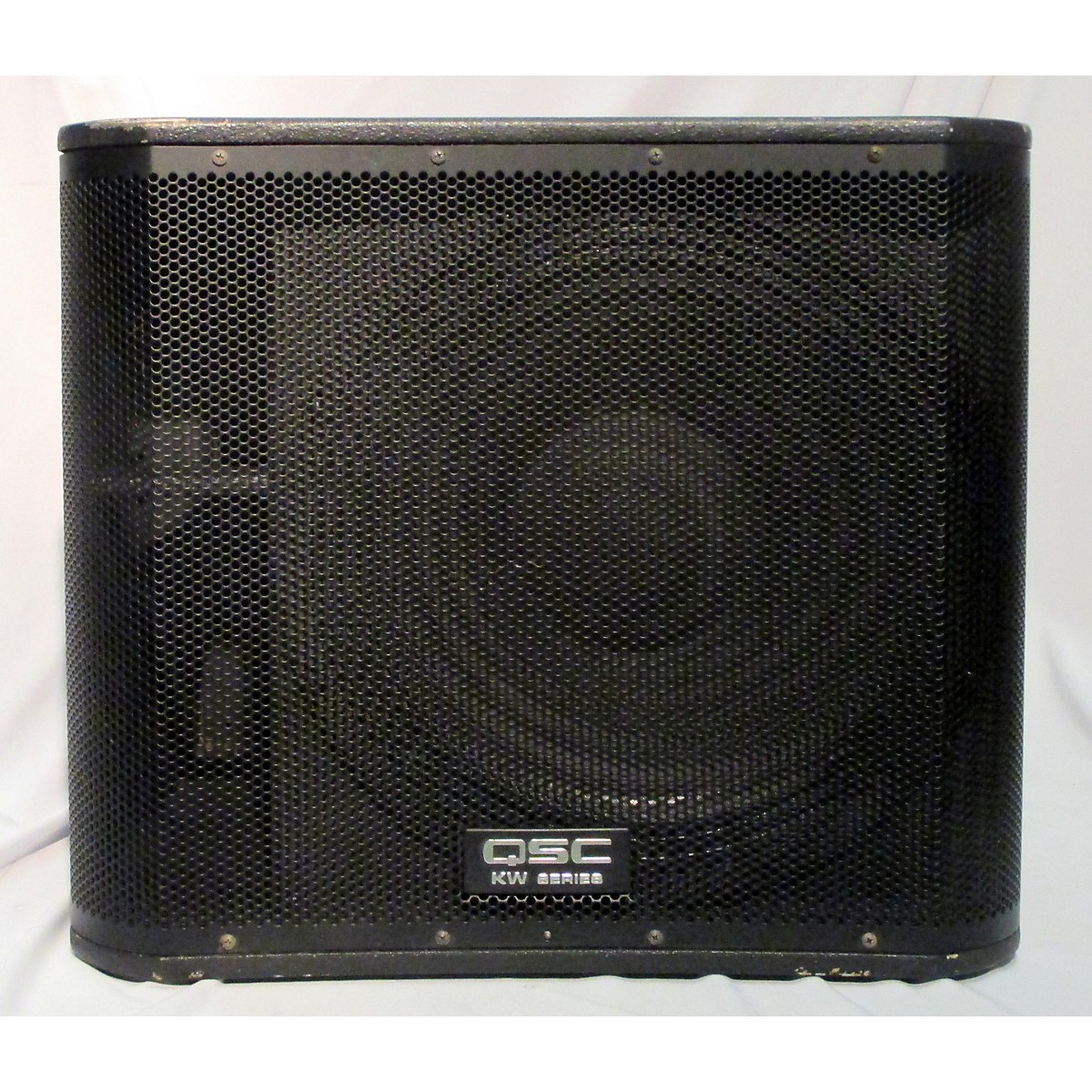 Used QSC KW181 1000W Powered Subwoofer Guitar Center