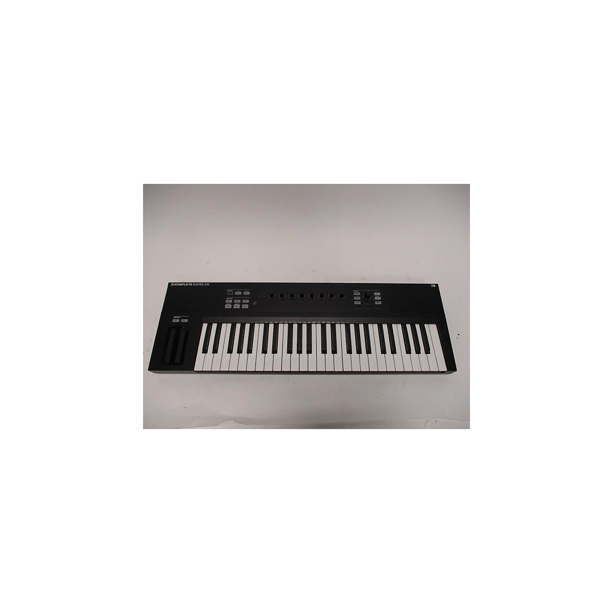 used native instruments komplete kontrol s49 used native instruments komplete kontrol s49