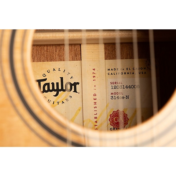 Taylor 314ce-N Grand Auditorium Nylon-String Acoustic-Electric Guitar Natural