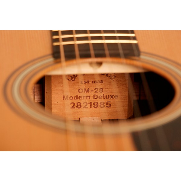 Martin OM-28 Modern Deluxe Orchestra Acoustic Guitar Natural