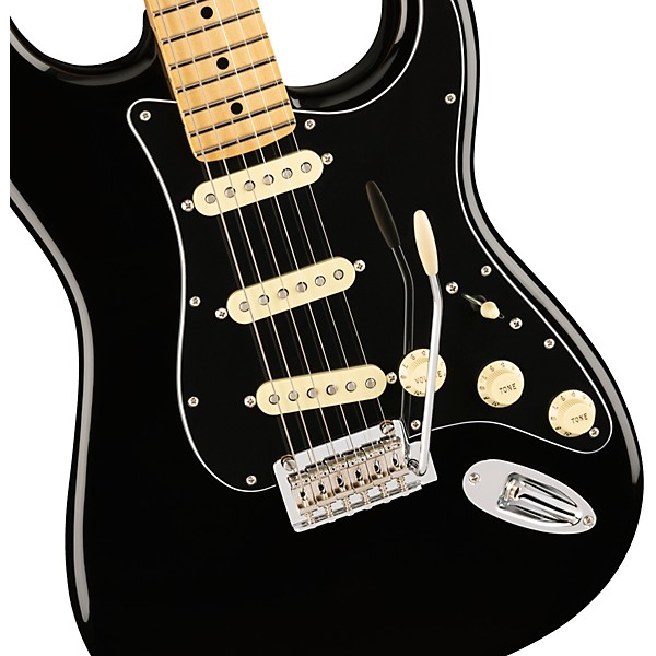 Fender Player Stratocaster Maple Fingerboard Limited-Edition Electric Guitar Black