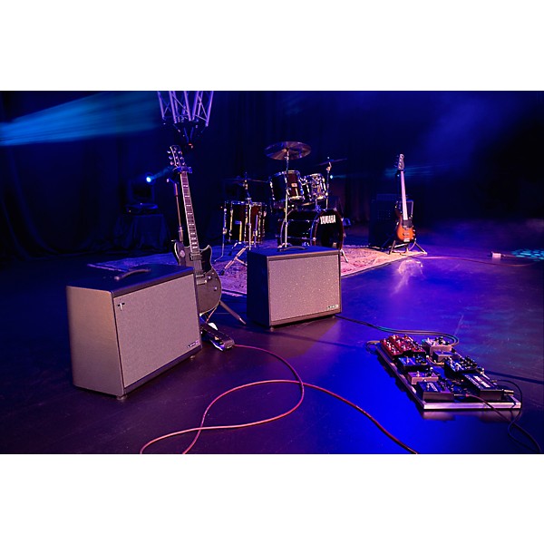 Line 6 Powercab and Powercab Plus 112 250W 1x12 FRFR Powered Speaker Cab Bundle Black and Silver