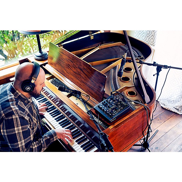 Mackie Content Creator Bundle With ProFX6v3 USB Mixer, EM-89D Dynamic Mics and MC-100 Headphones