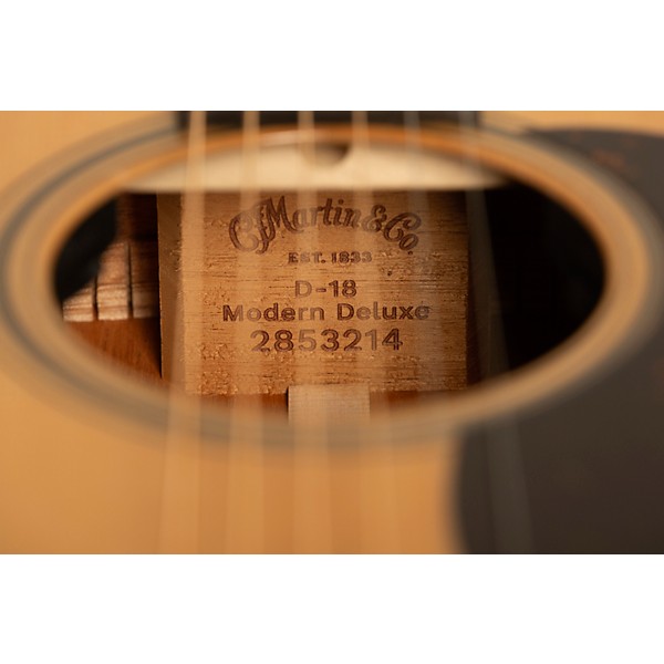 Martin D-18E Modern Deluxe Dreadnought Acoustic-Electric Guitar Natural