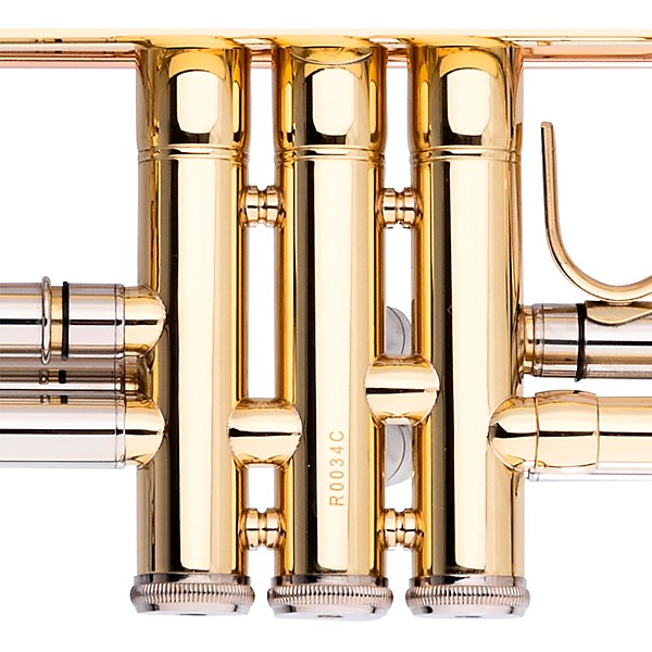Levante LV-TR5205 Bb Trumpet Yellow Brass