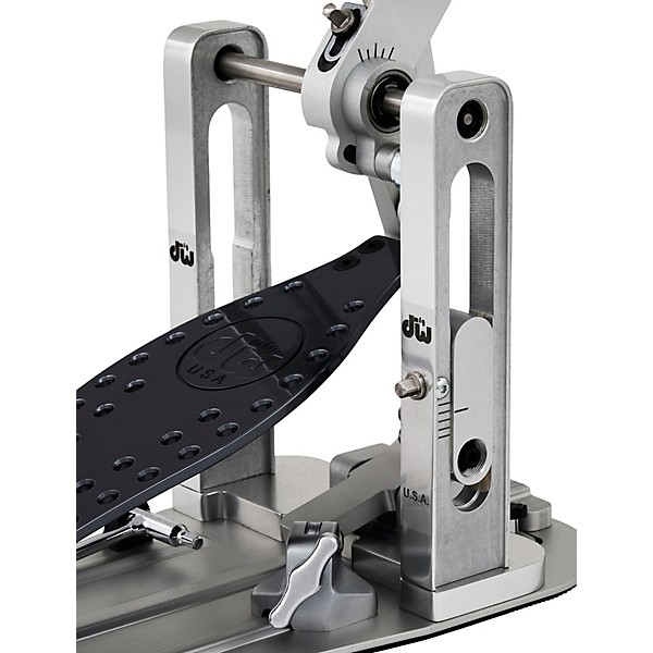 DW MFG Series XF Machined Direct Drive Single Bass Drum Pedal