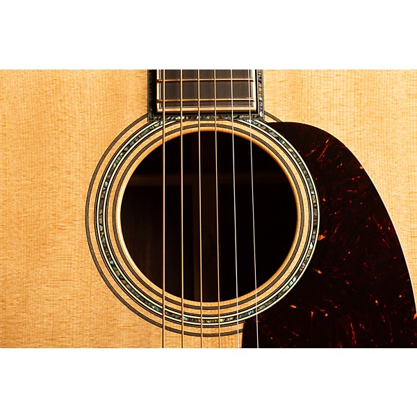 Martin D-42 Modern Deluxe Acoustic Guitar Natural