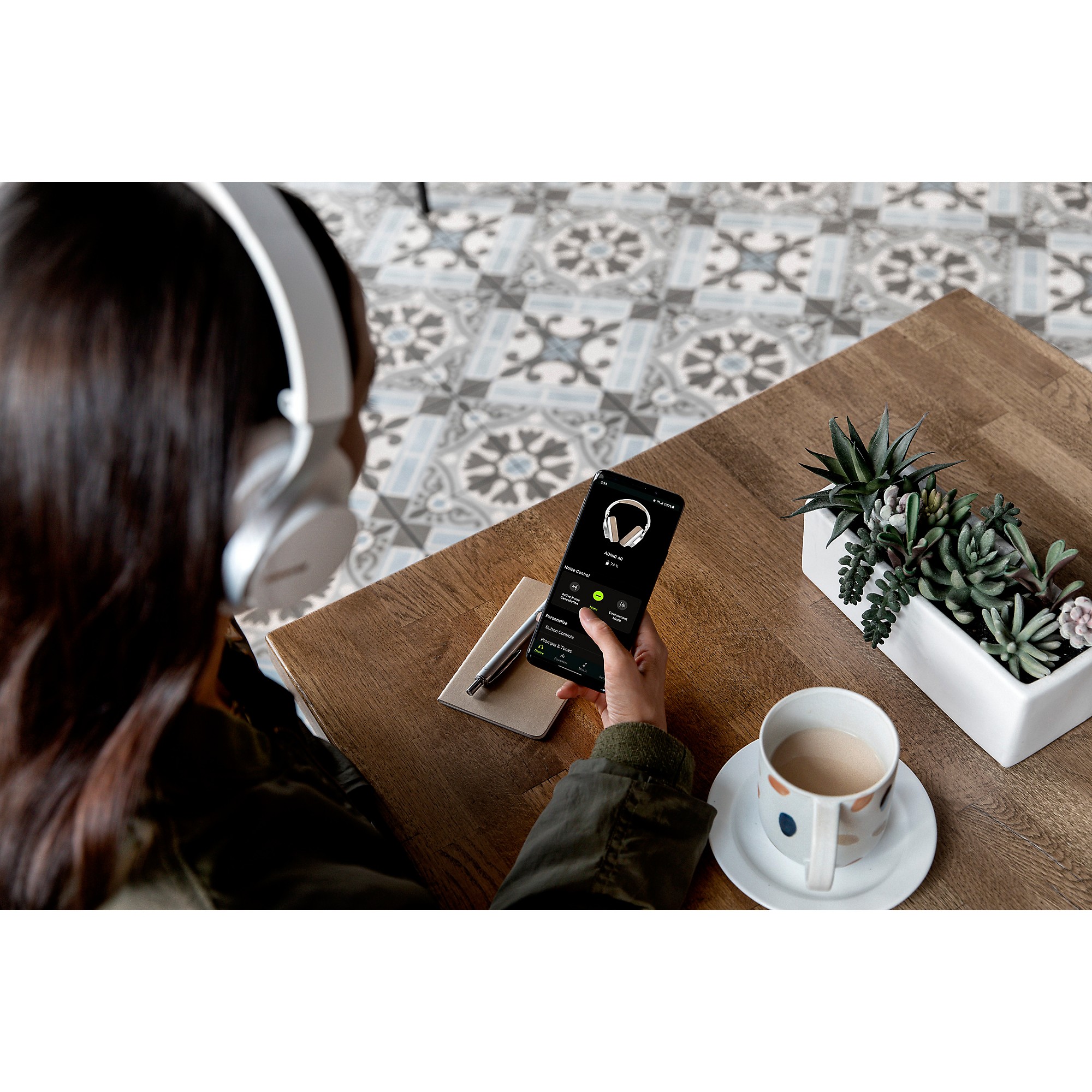 Shure White | Guitar Center