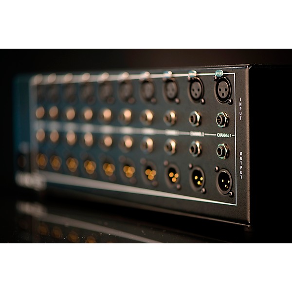 Rupert Neve Designs R10 10-Slot 500 Series Chassis