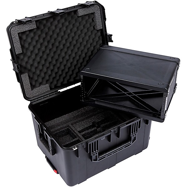 SKB 3i-231714WMC iSeries Injection Molded for 4 Wireless Mircophones with 4U Fly Rack with Wheels