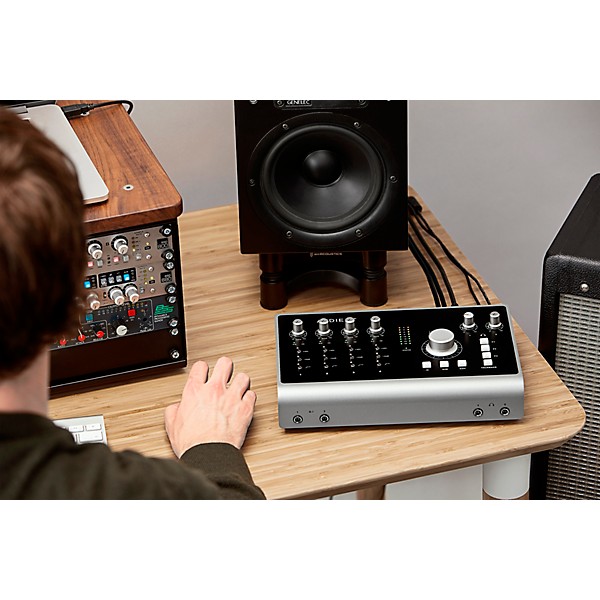 Audient iD44 Desktop 20x24 USB Type-C Audio Interface