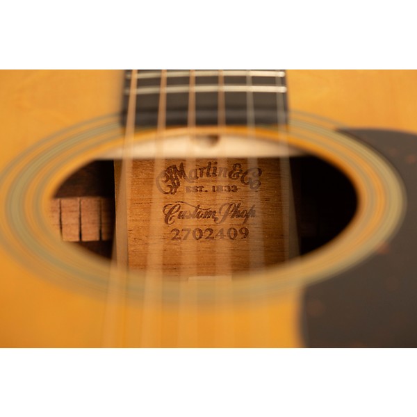 Martin Custom Shop 28 Style Dreadnought Premium Madagascar-Bearclaw Spruce Top Acoustic Guitar Natural