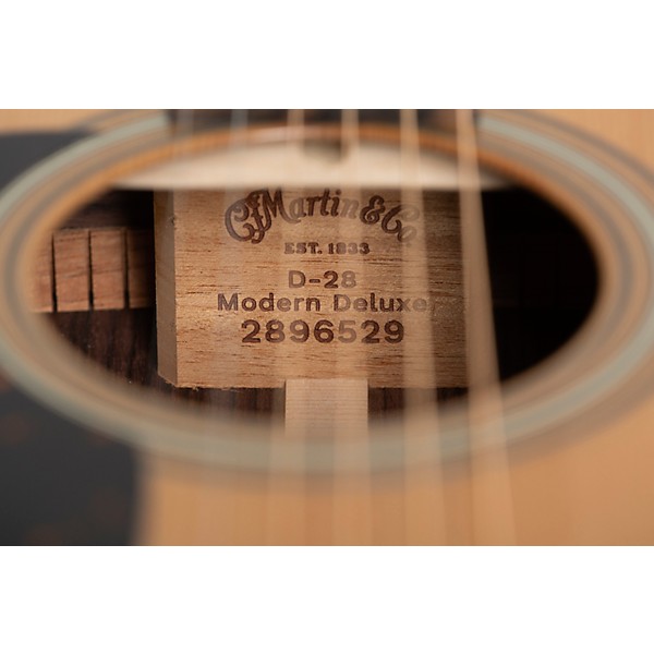 Martin Left-Handed D-28 Modern Deluxe Acoustic Guitar Natural Natural