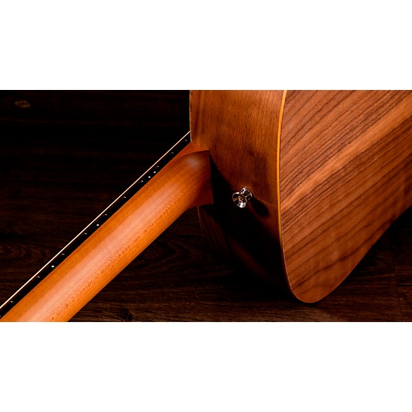 Taylor Big Baby Walnut Acoustic Guitar Natural