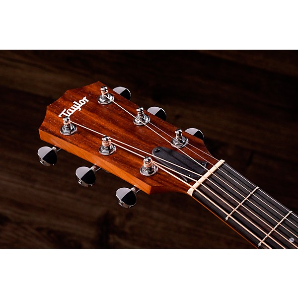 Taylor Big Baby Walnut Acoustic Guitar Natural