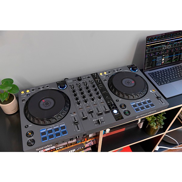 Pioneer DJ DDJ-FLX6-GT 4-Channel DJ Controller Graphite | Guitar