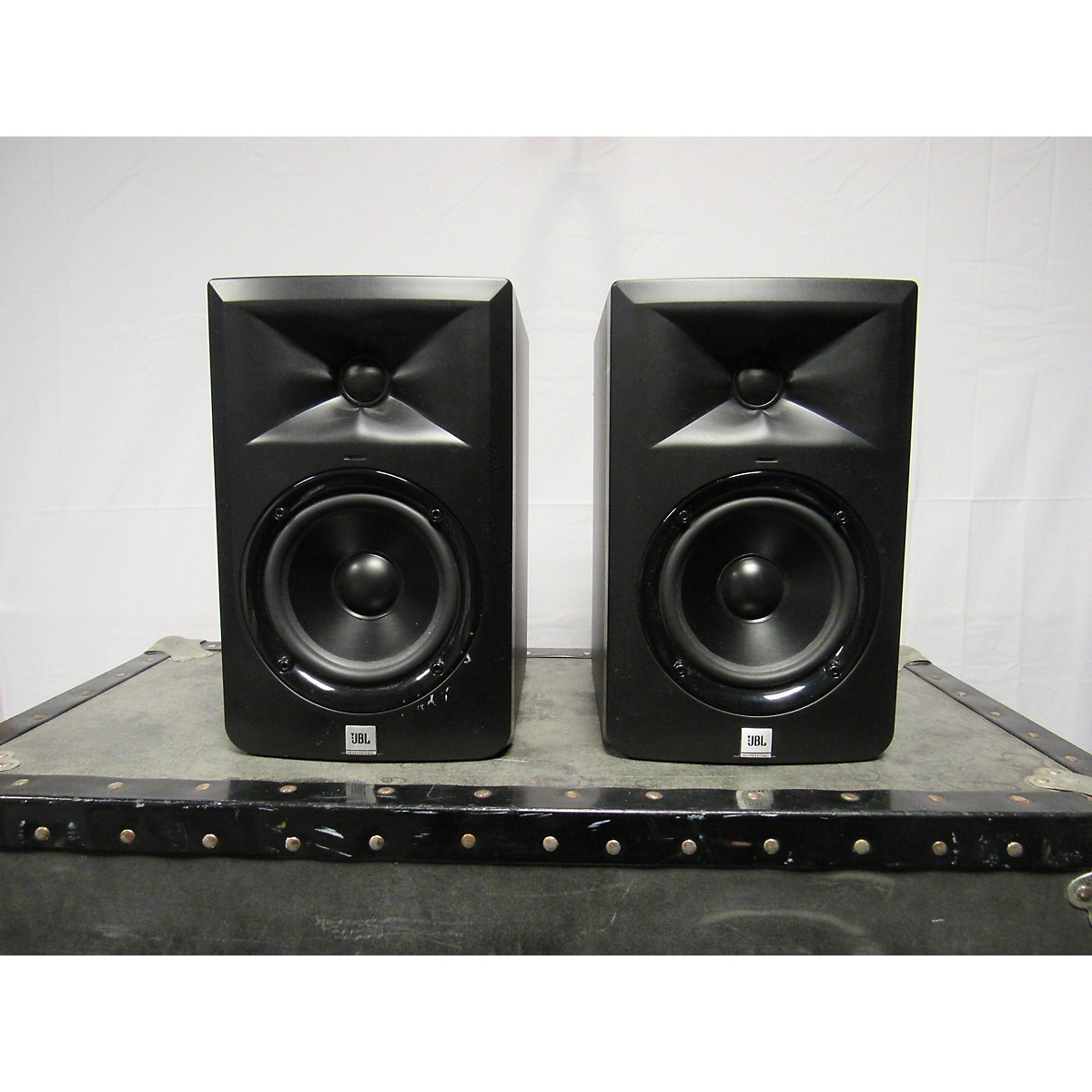 Used JBL LSR305 Pair Powered Monitor Guitar Center
