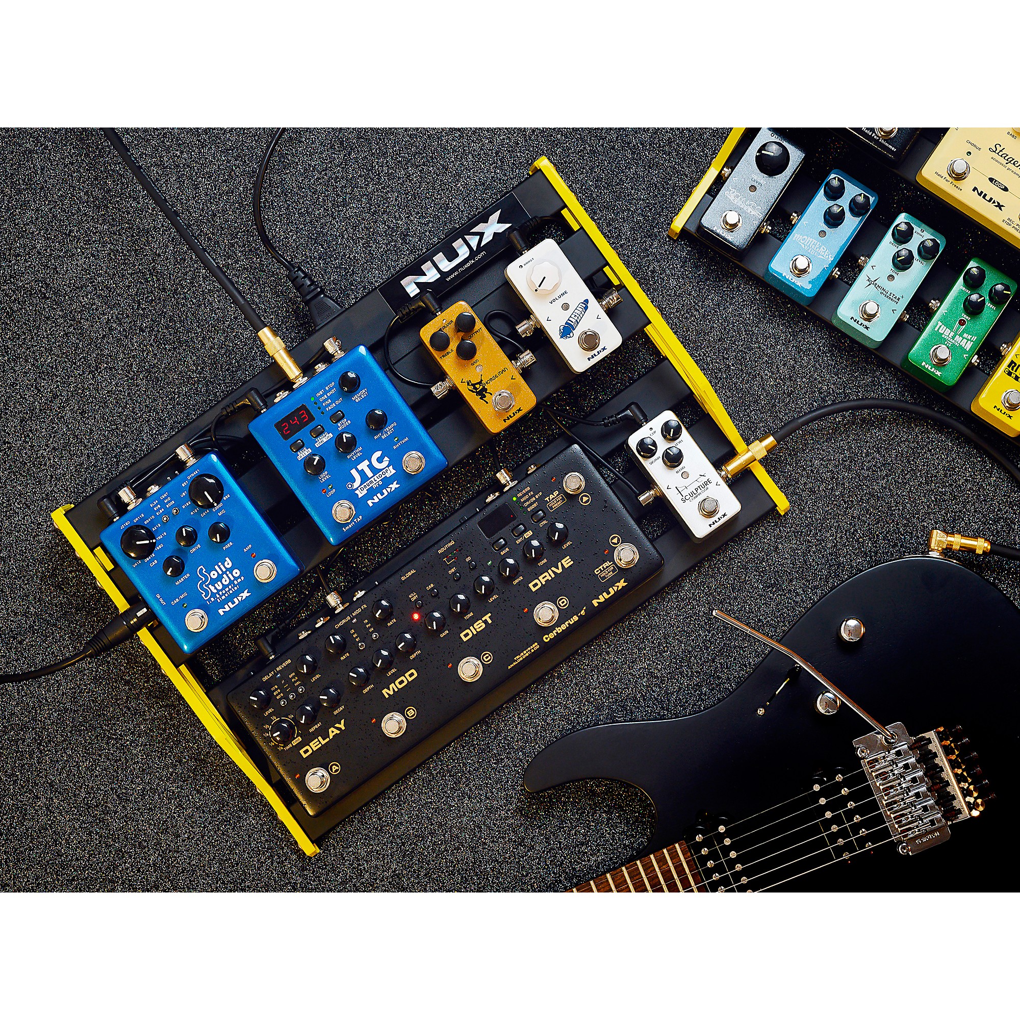 NUX Bumblebee Large Pedalboard With Carry Bag | Music & Arts