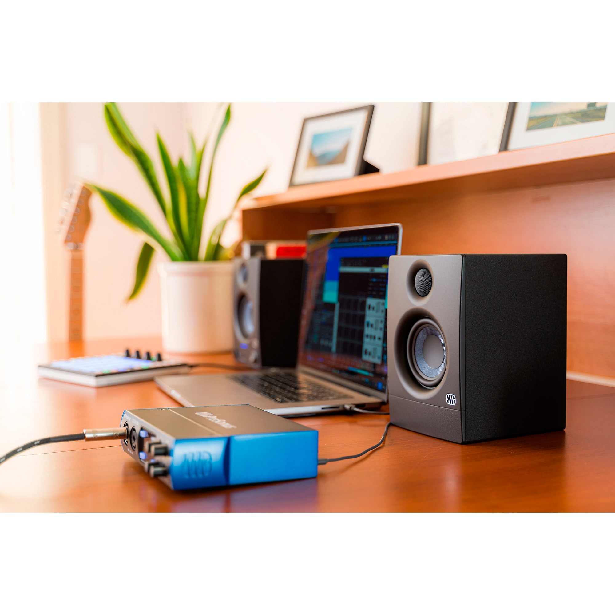 PreSonus Eris 3.5 3.5-inch Powered Studio Monitors - 2nd Generation