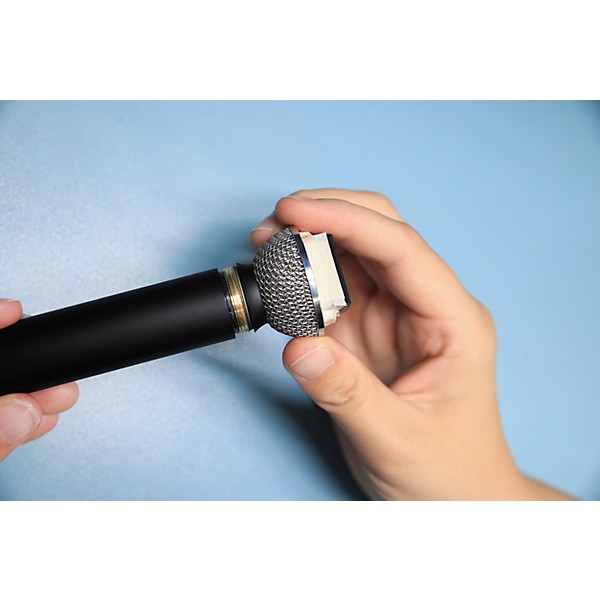 beyerdynamic M 160 Dynamic Hypercardioid Double-Ribbon Microphone