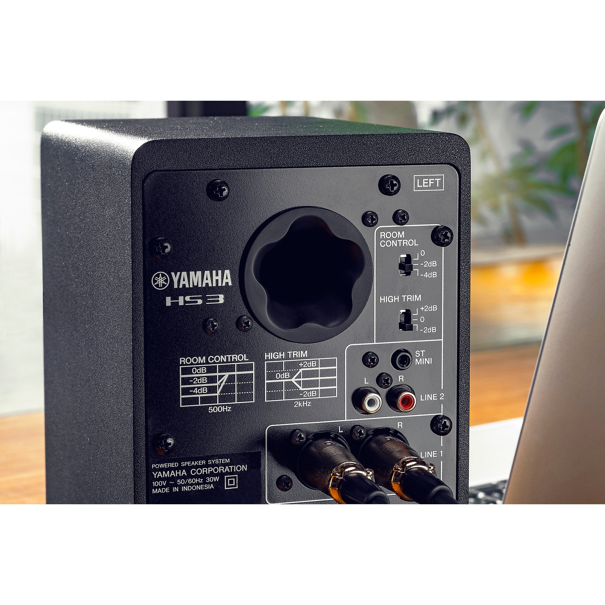 Open Box Yamaha HS3 3.5